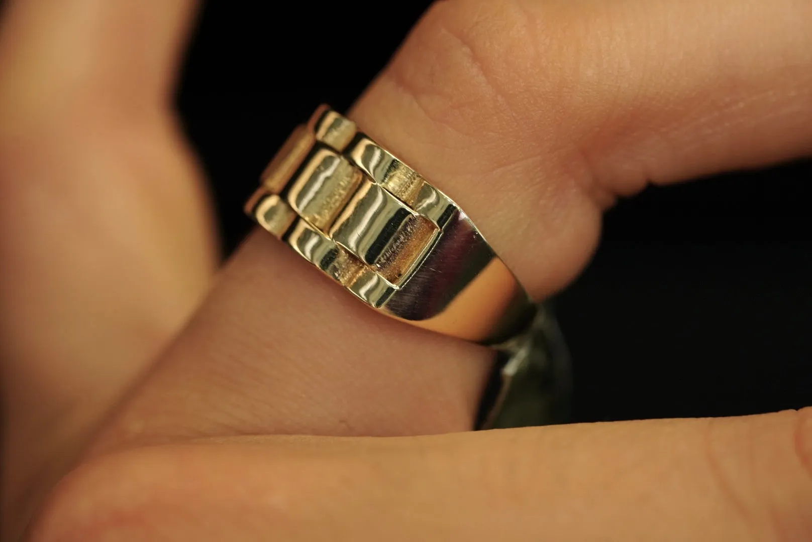 14k Iconic Style – Watch Band Ring Designed for the Refined Gentleman