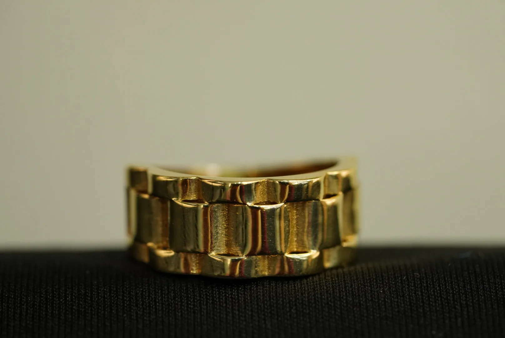 14k Iconic Style – Watch Band Ring Designed for the Refined Gentleman