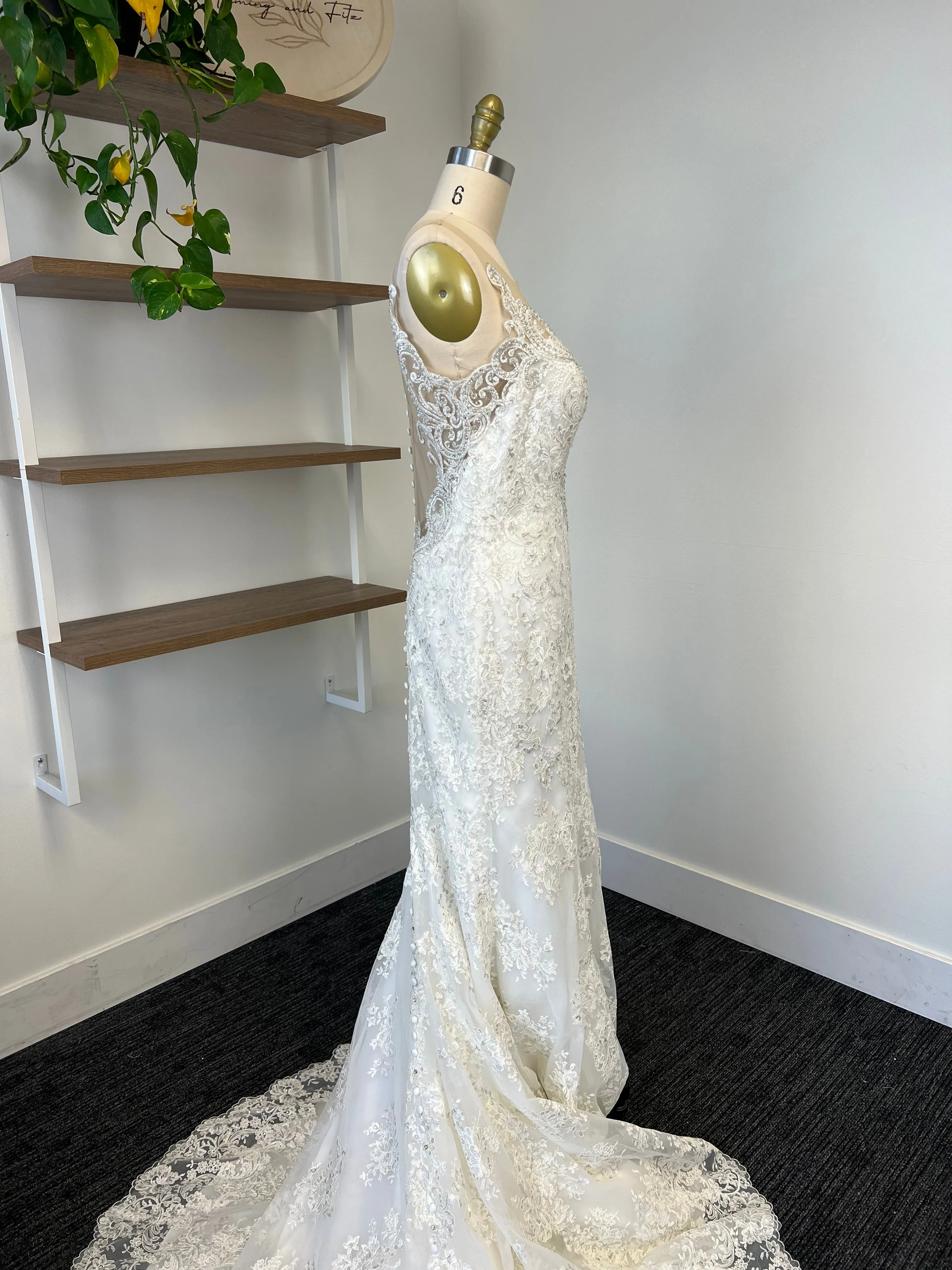 B / Allure 9363 Size 12