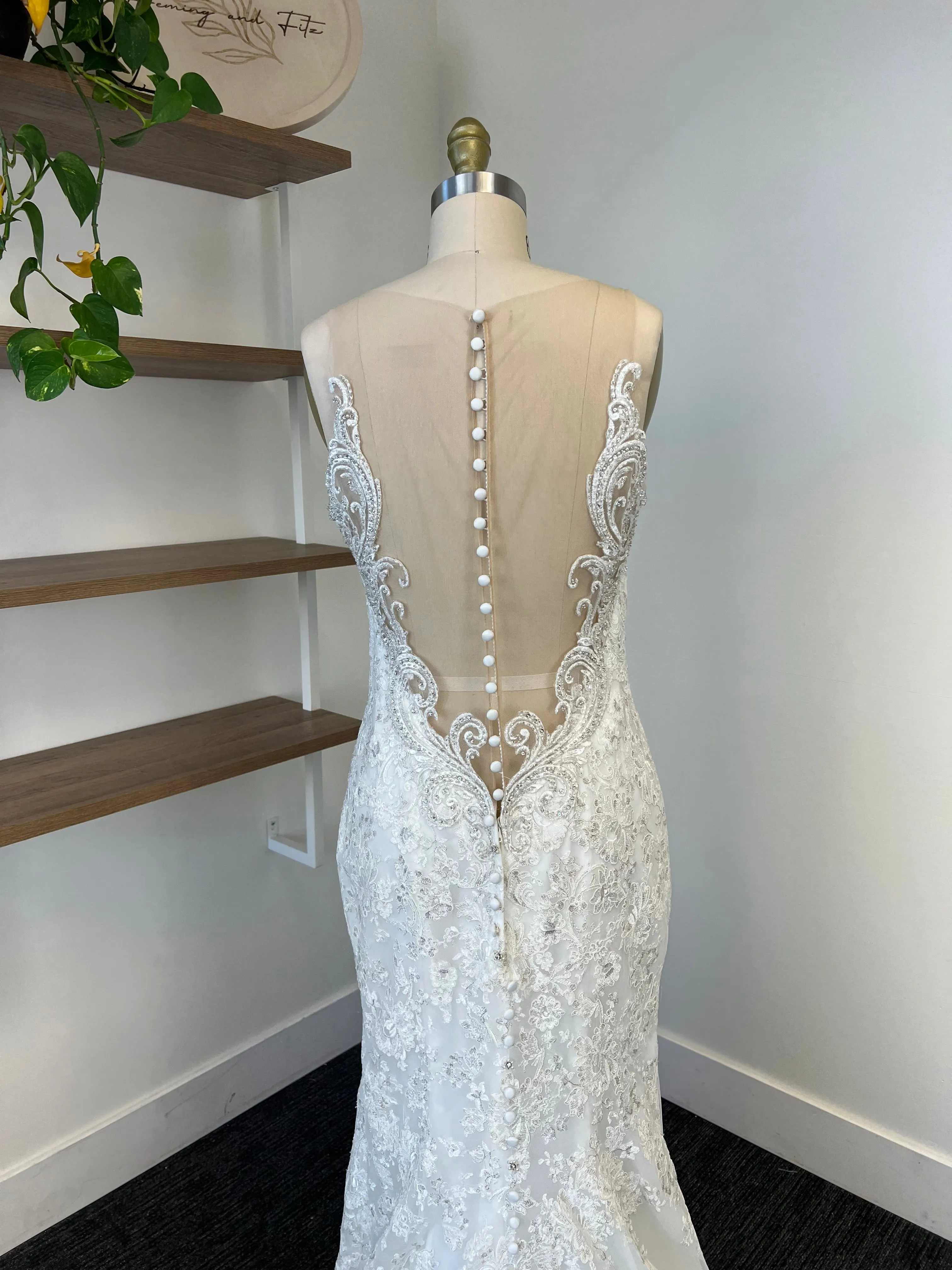 B / Allure 9363 Size 12