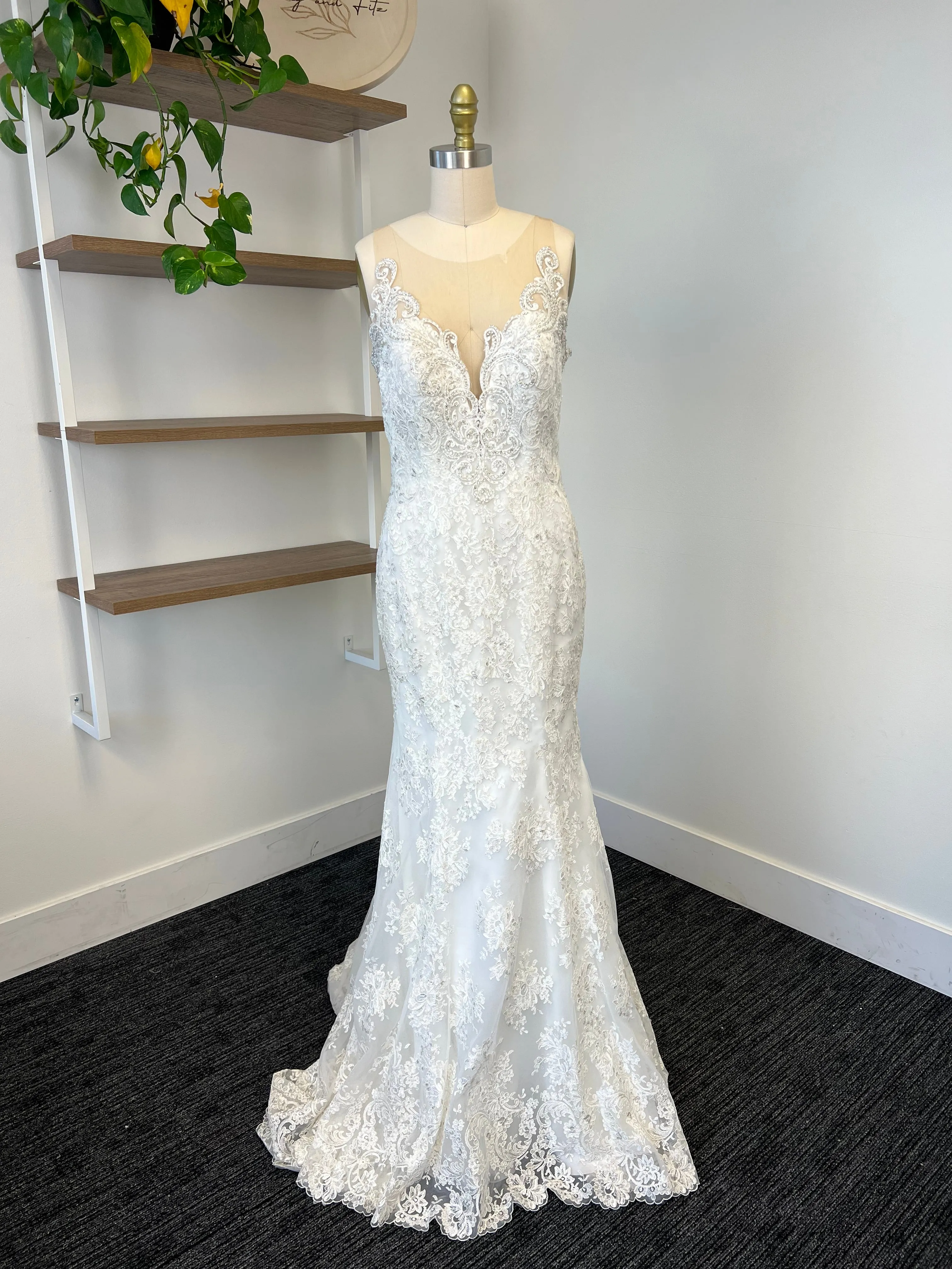 B / Allure 9363 Size 12