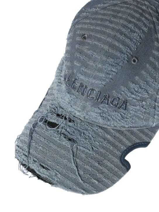 Balenciaga   Destroyed cotton denim cap 