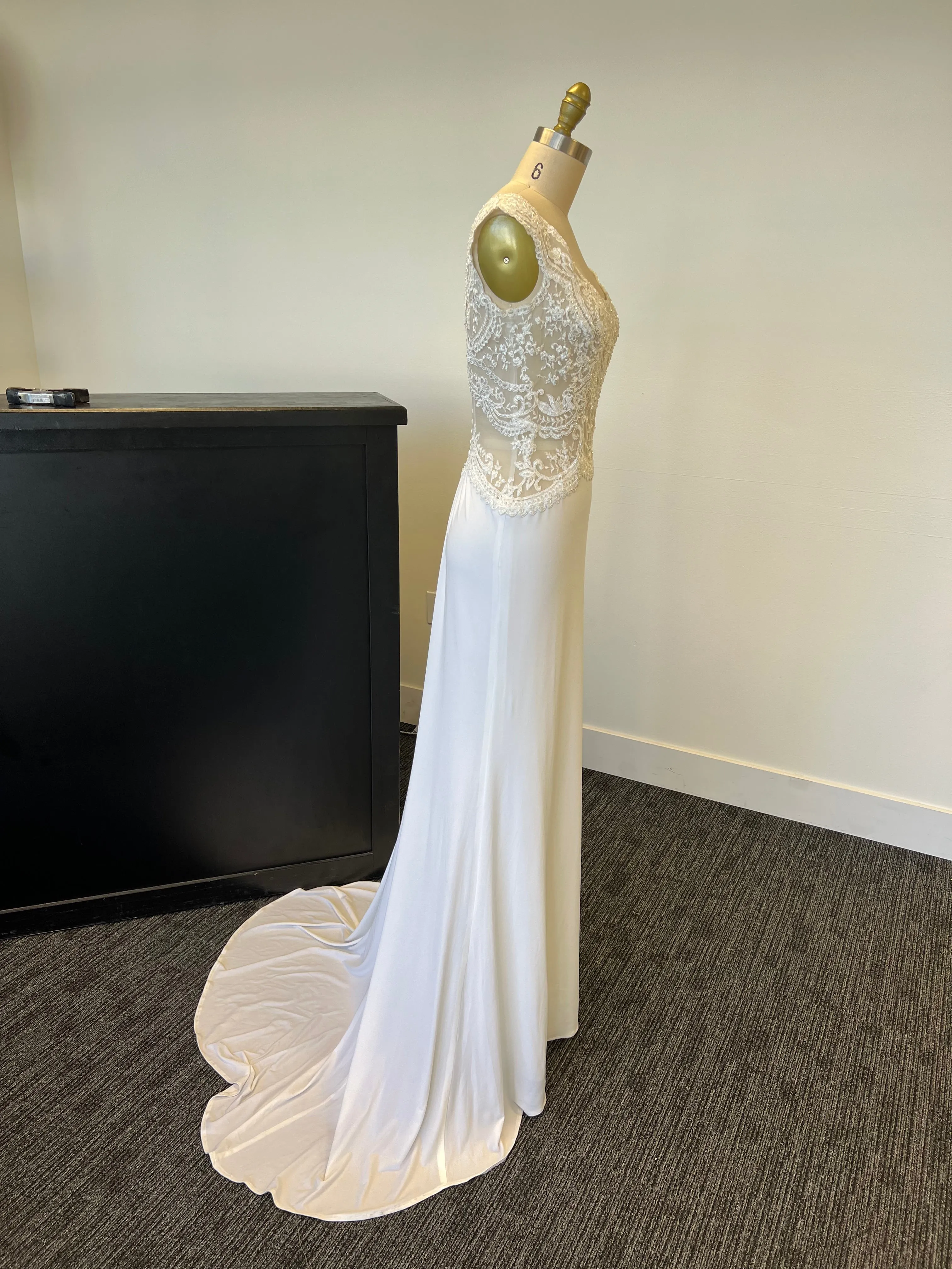 C / Logan Collection PVF1840170 Size 8