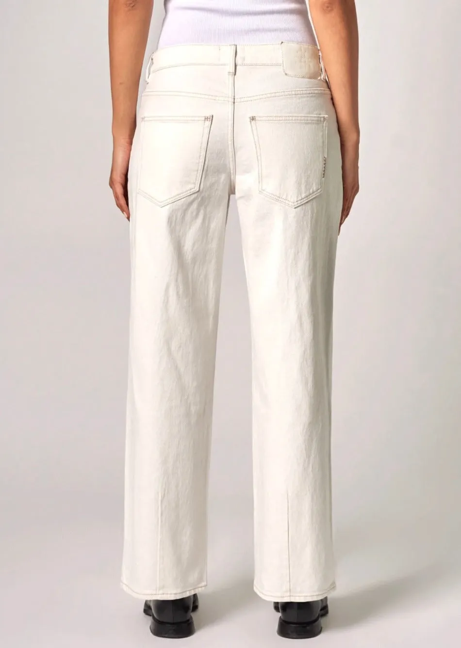 Daria Boyfriend OffWhite