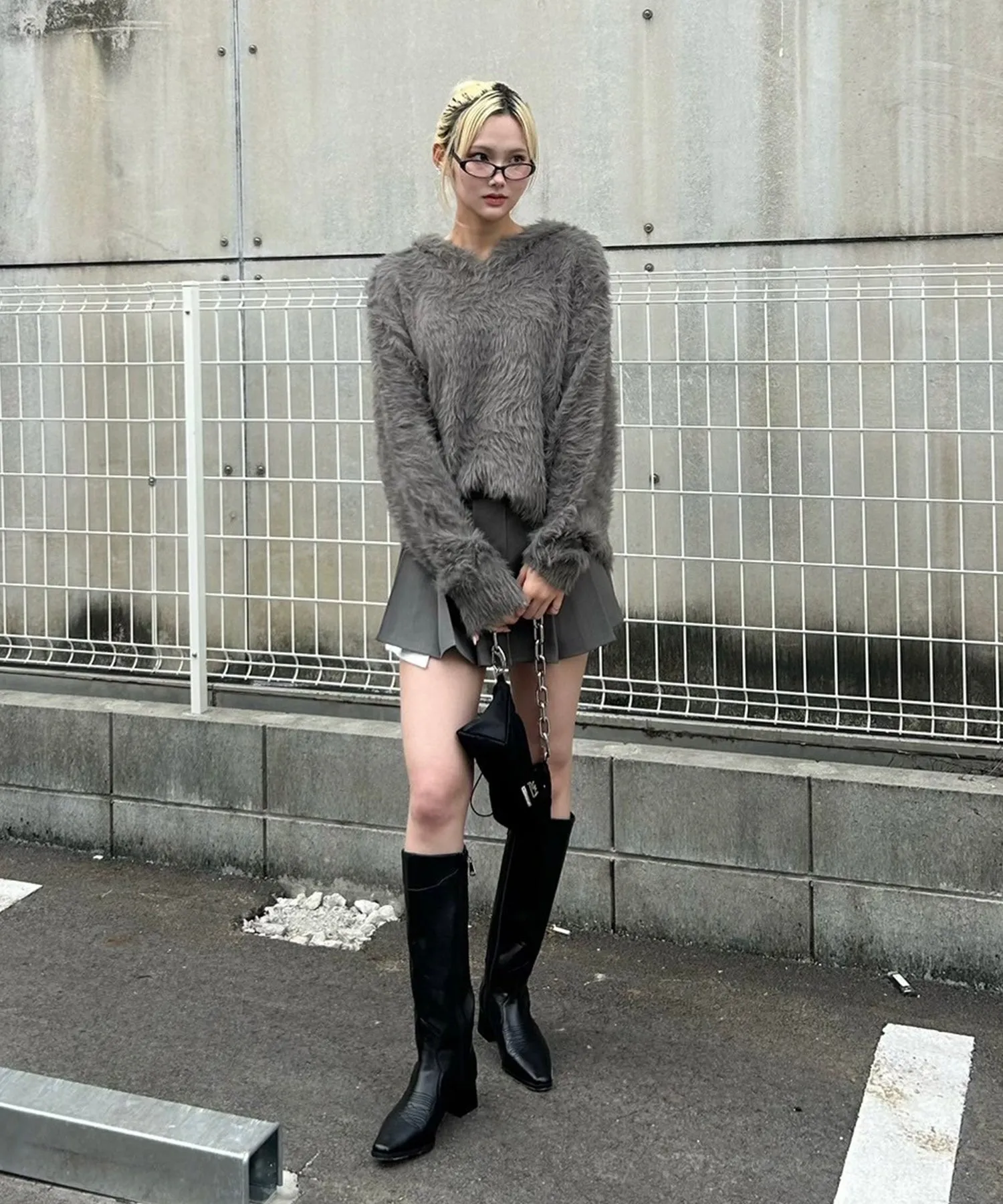 Layered pocket pleated mini skirt
