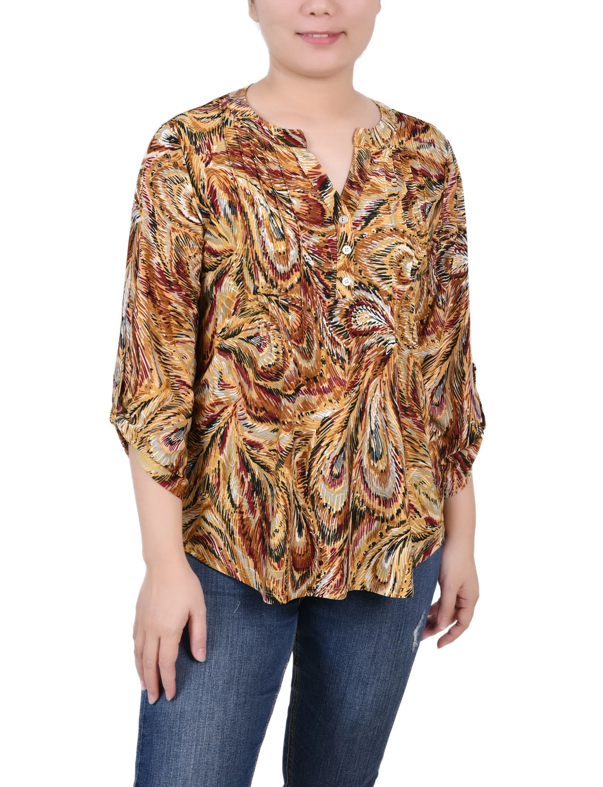 Petite 3/4 Roll Tap Pullover Top