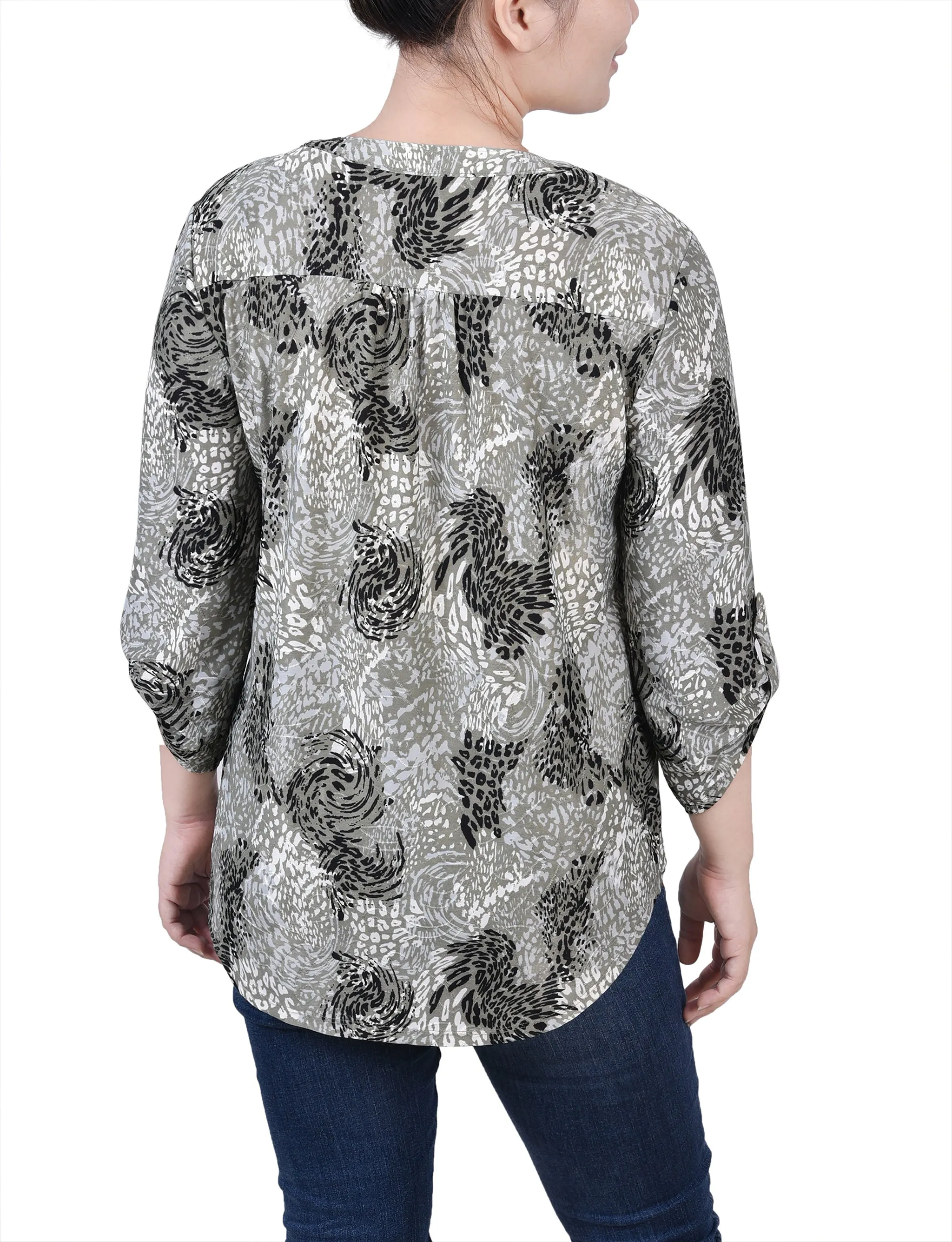 Petite 3/4 Roll Tap Pullover Top