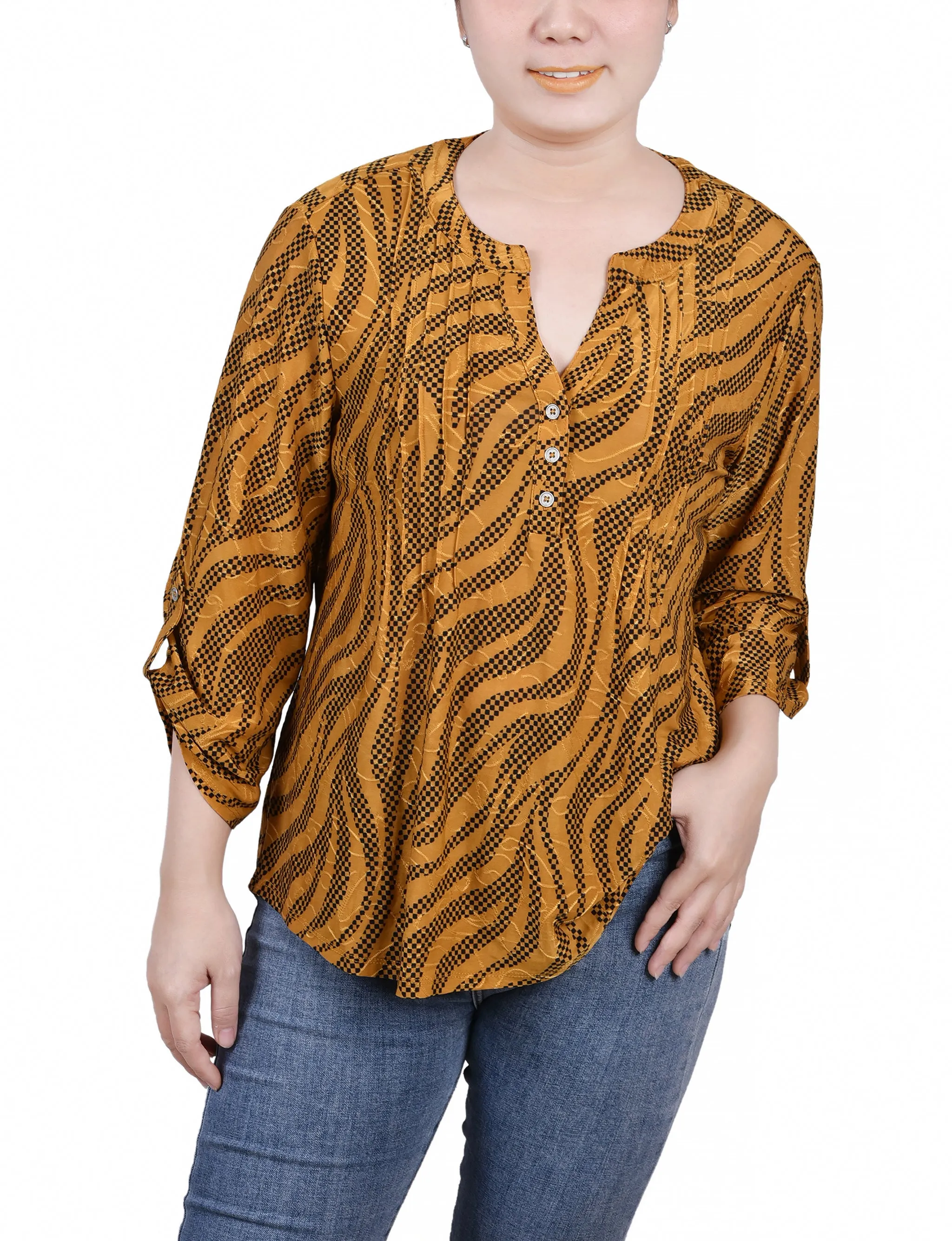 Petite 3/4 Roll Tap Pullover Top
