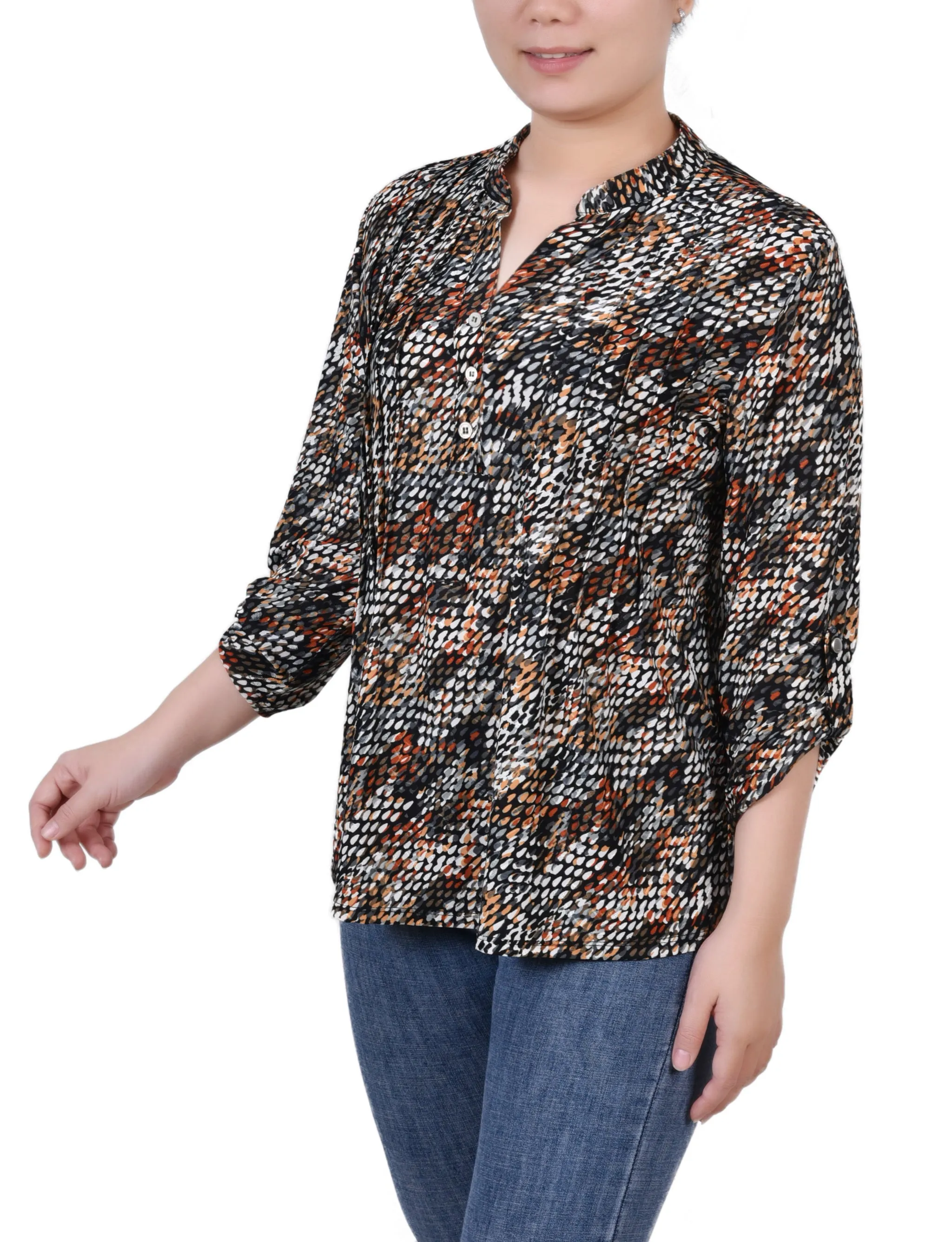 Petite 3/4 Roll Tap Pullover Top