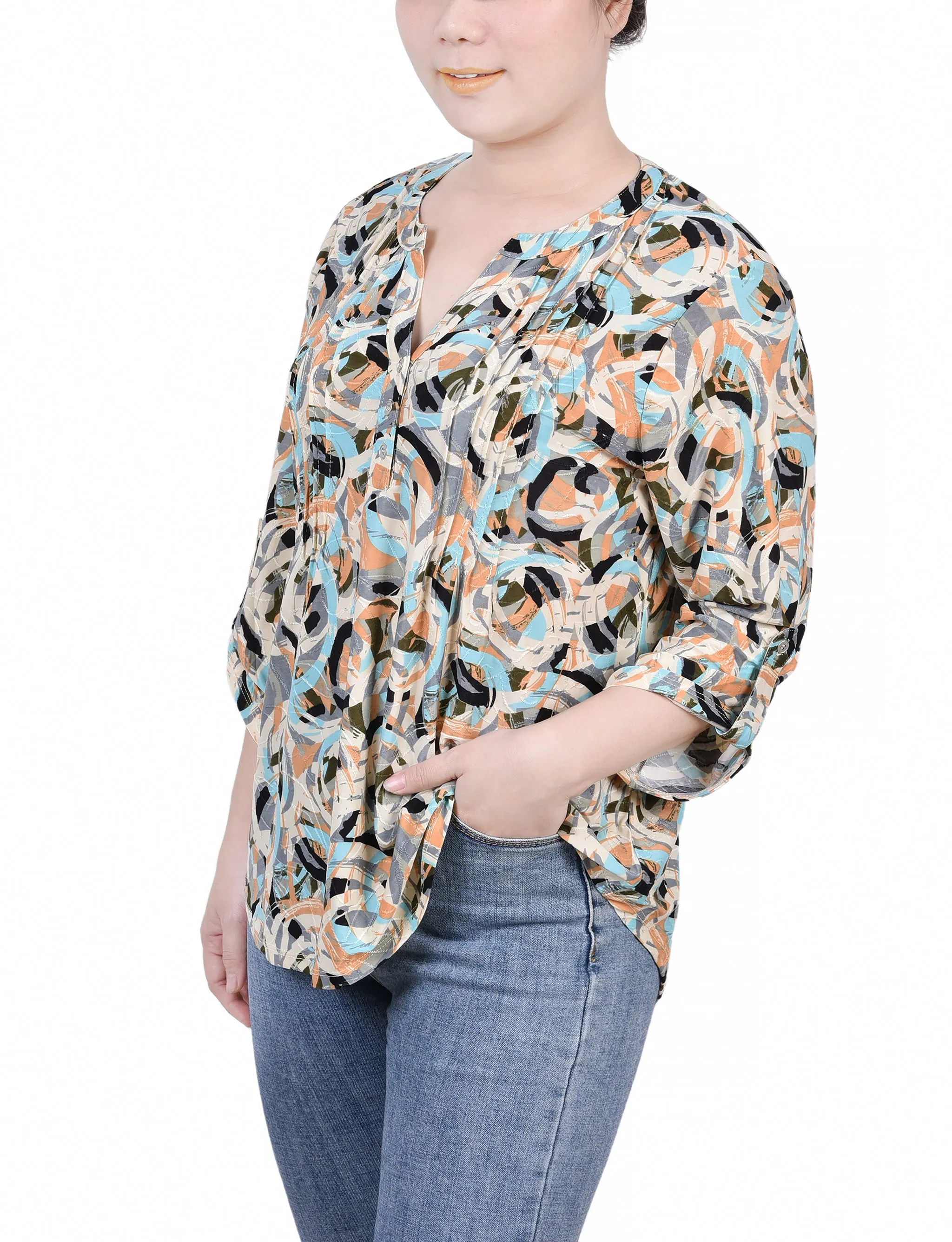Petite 3/4 Roll Tap Pullover Top