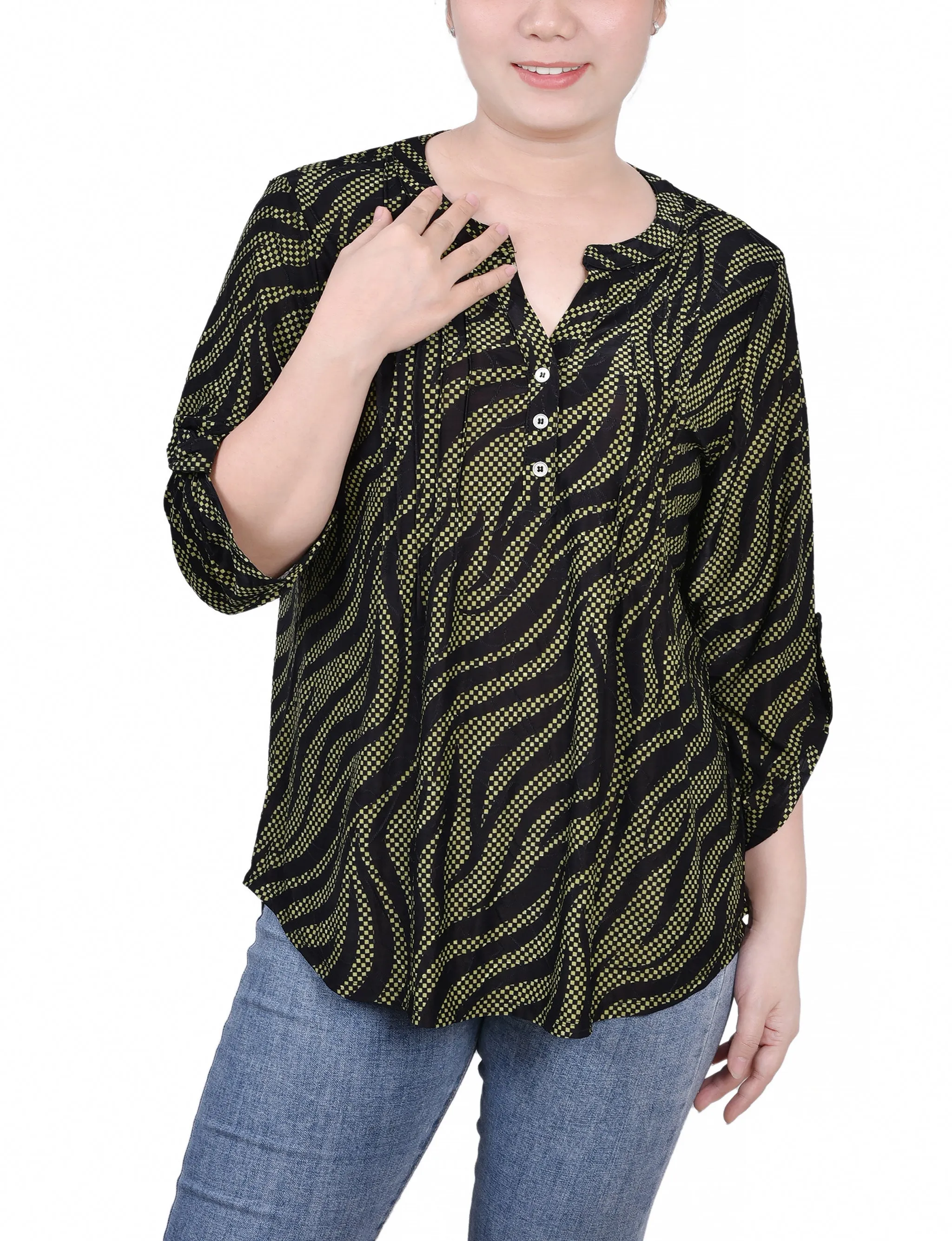 Petite 3/4 Roll Tap Pullover Top