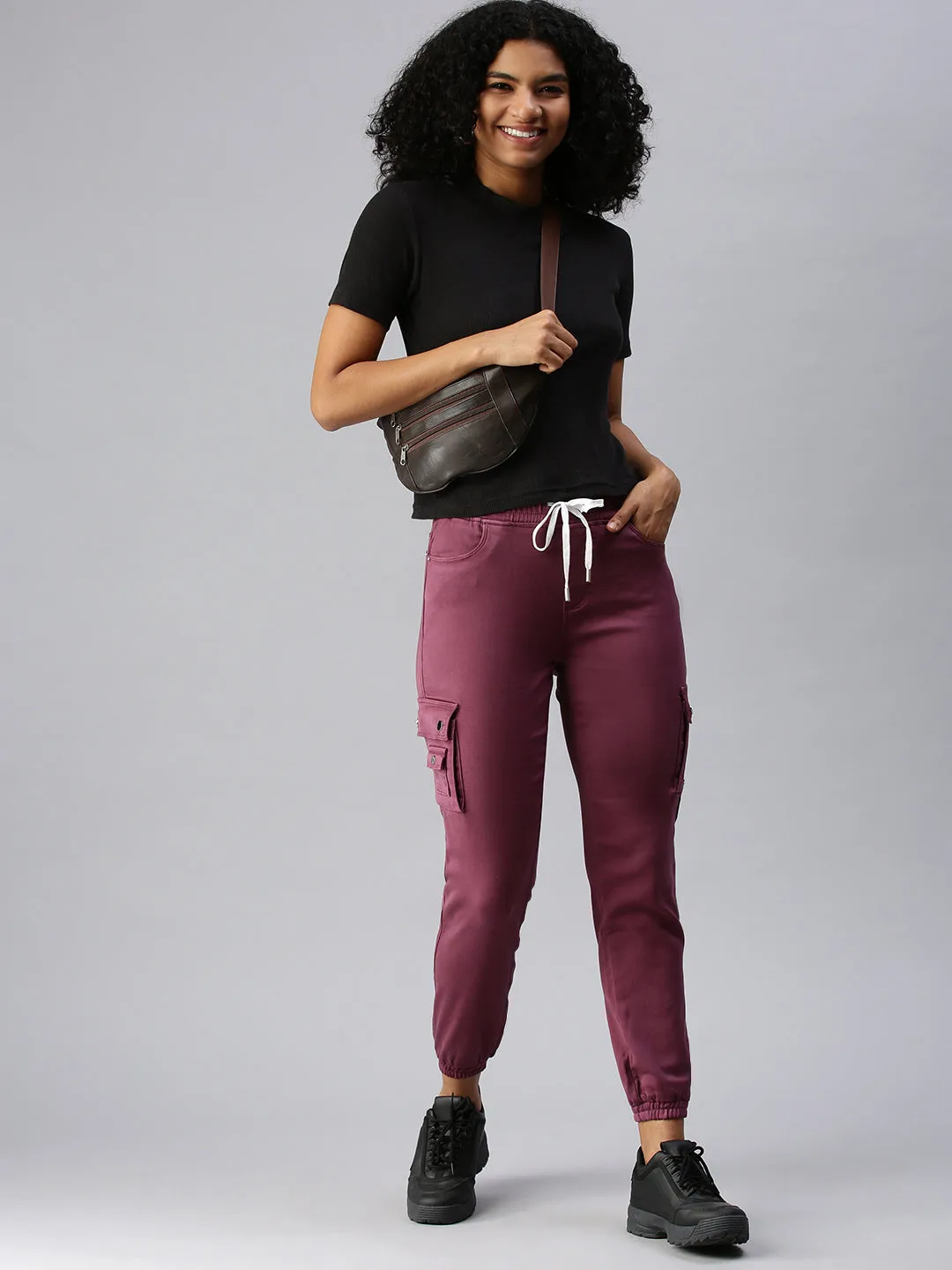 Women's Lavender Solid Jogger Denim Jeans